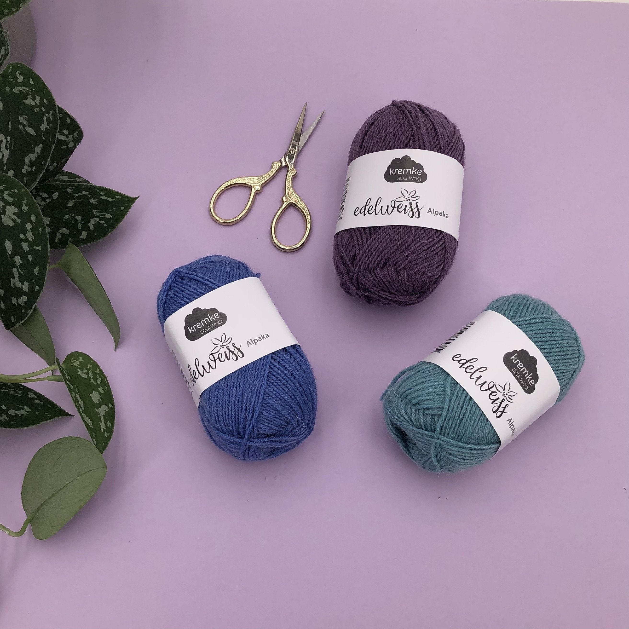 あい　silmu knitting 3-4y 1144 Brushed Striped Yoke Sweater 14ply Knitting Pattern at
