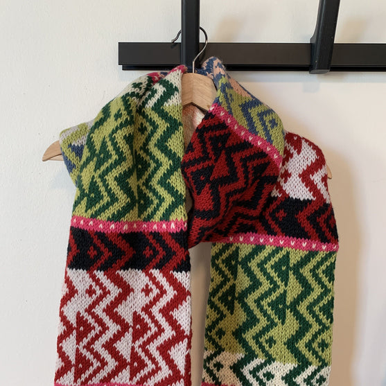 

Elver - Scarf
6