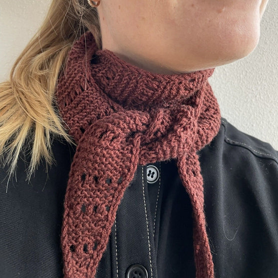 

Easy Spring Scarf
2