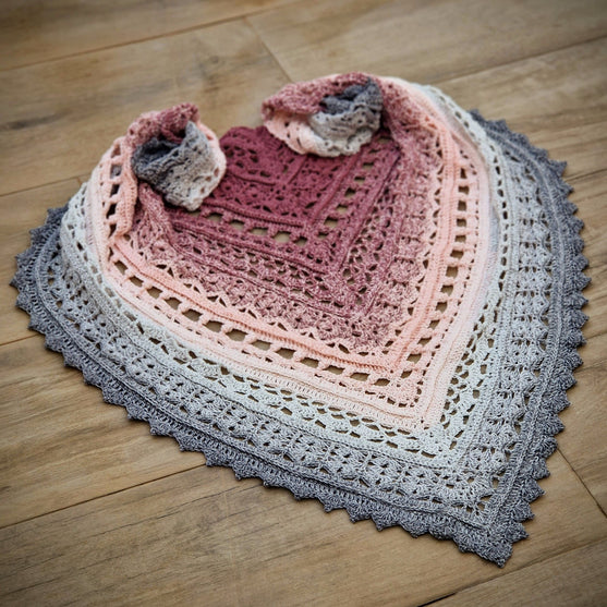 

LoveTea - Shawl
2