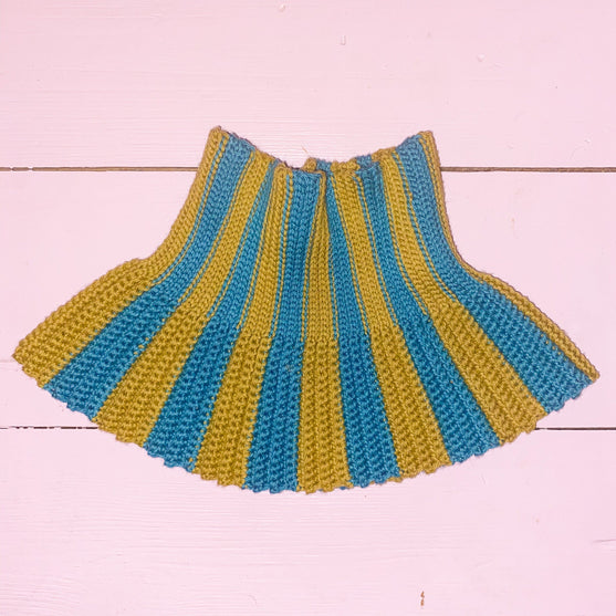 

Candy Stripes - Baby Cowl
4