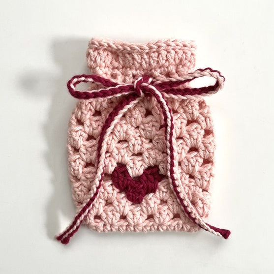

Valentino - Pouch
2