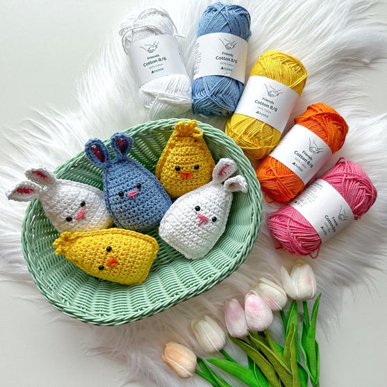 

Cute Easter Bunny  and Chick
1