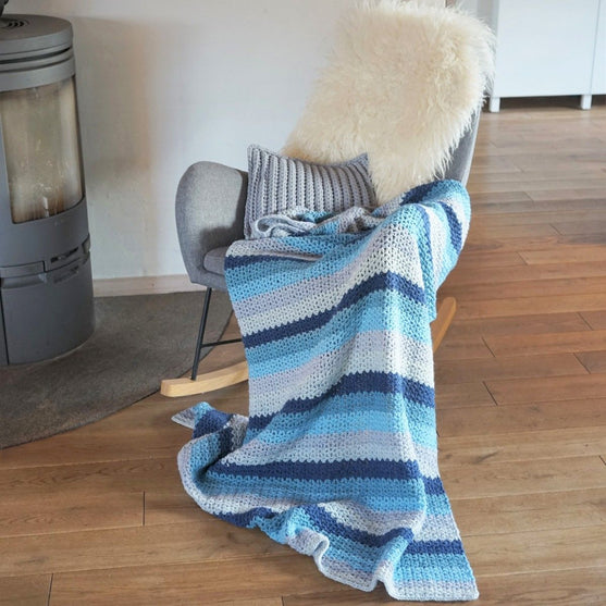 

Warm stripes - Blanket
4