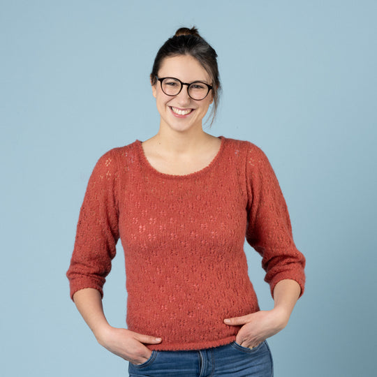 Martha - Blouse with lace pattern