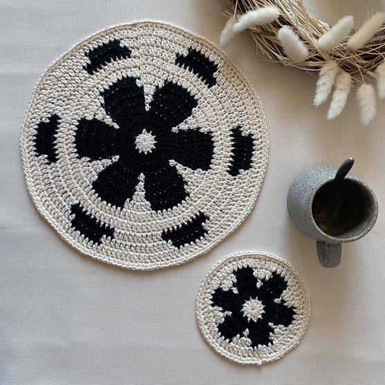 

Mary - Placemat
1