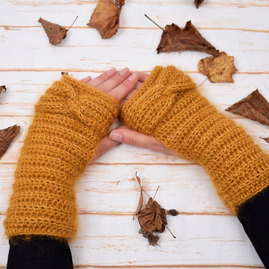 Nynne – Wrist Warmers