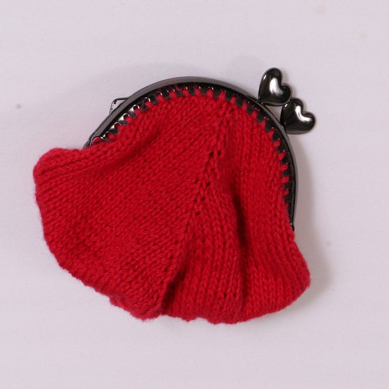 

Arrow Purse
5
