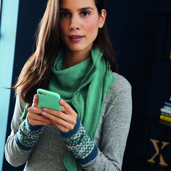 

Arm Warmers in Fair Isle Pattern - R0367
1