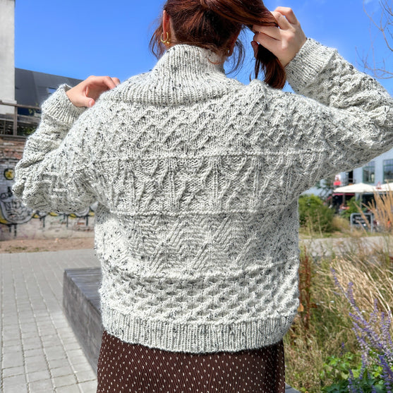 

Slate - Sweater
5
