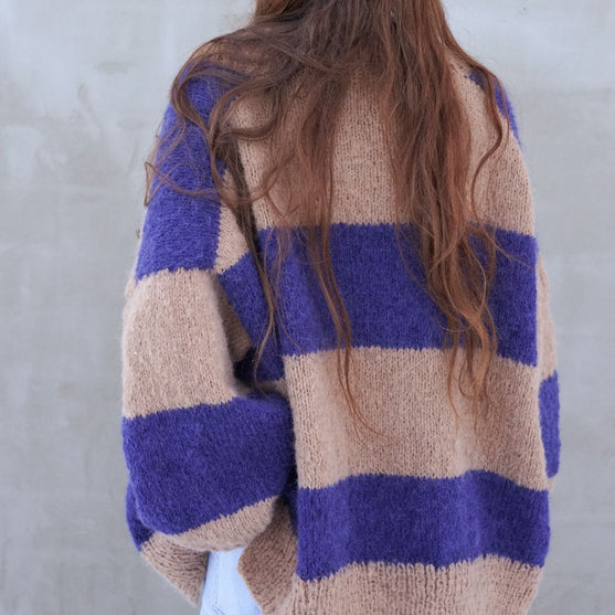 

Cloudy - Cardigan
8