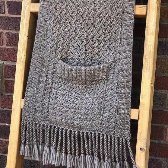 Shanti - Pocket shawl