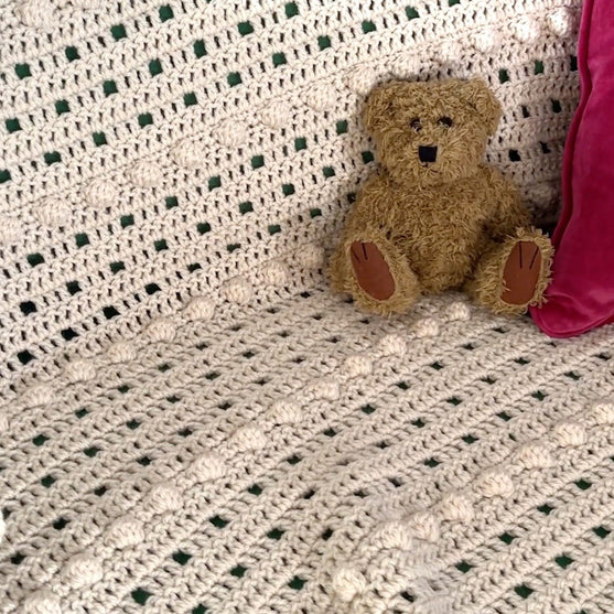 

New Hope - Bobble Blanket
3