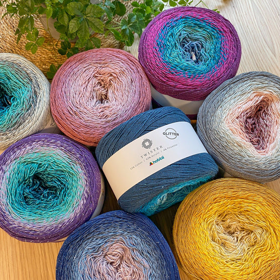 

Twister Glitter - Hobbii
3