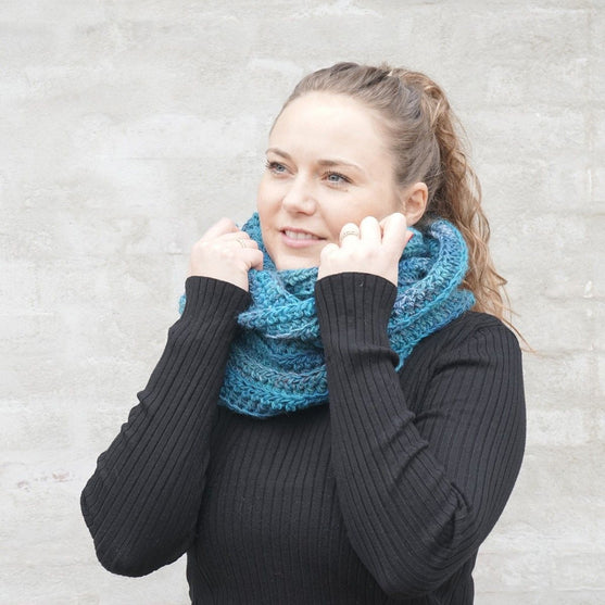 

Winter Glow – Scarf
4