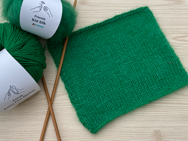 How to knit the stockinette stitch for beginners [+video tutorial]